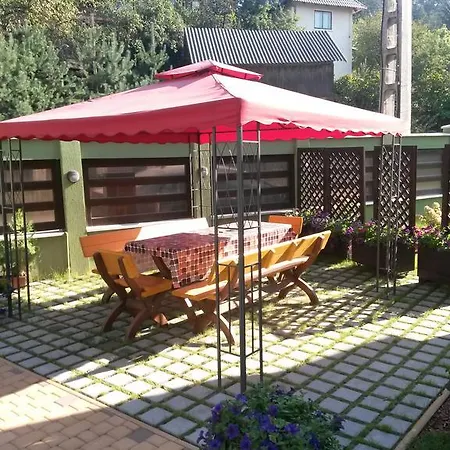 Imola Vendeghaz Guest house *